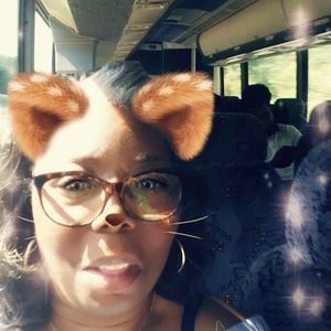 Meet your Posher, Connie